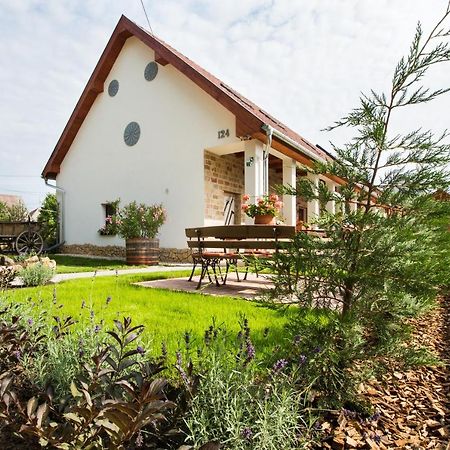 Bakony-Cinca Vendeghaz Hotel Szentgal Luaran gambar