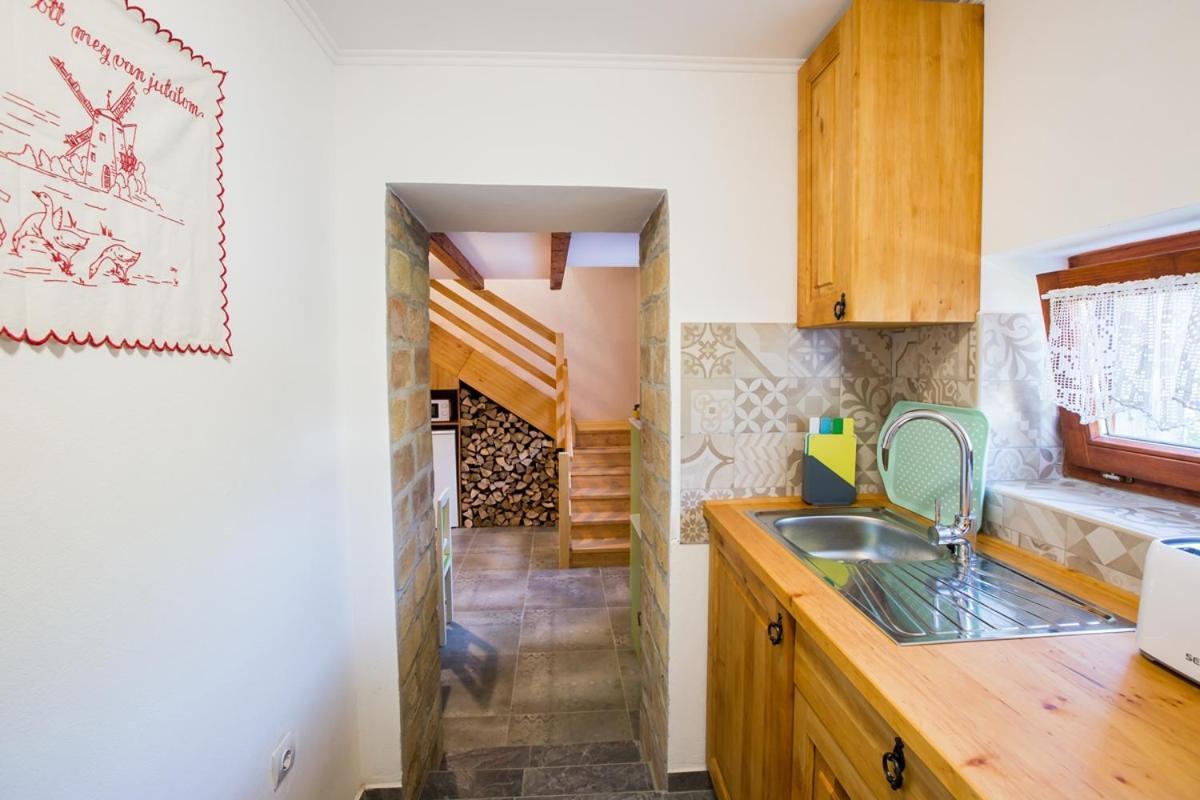 Bakony-Cinca Vendeghaz Hotel Szentgal Luaran gambar