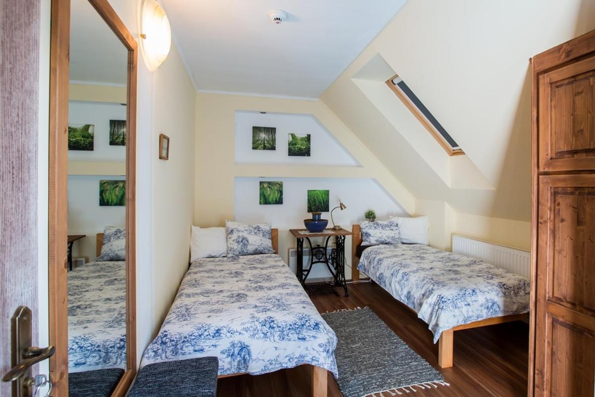 Bakony-Cinca Vendeghaz Hotel Szentgal Luaran gambar