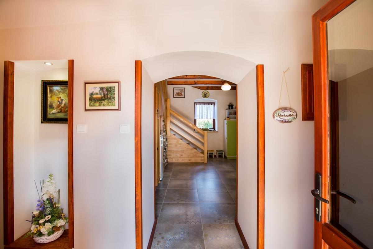 Bakony-Cinca Vendeghaz Hotel Szentgal Luaran gambar