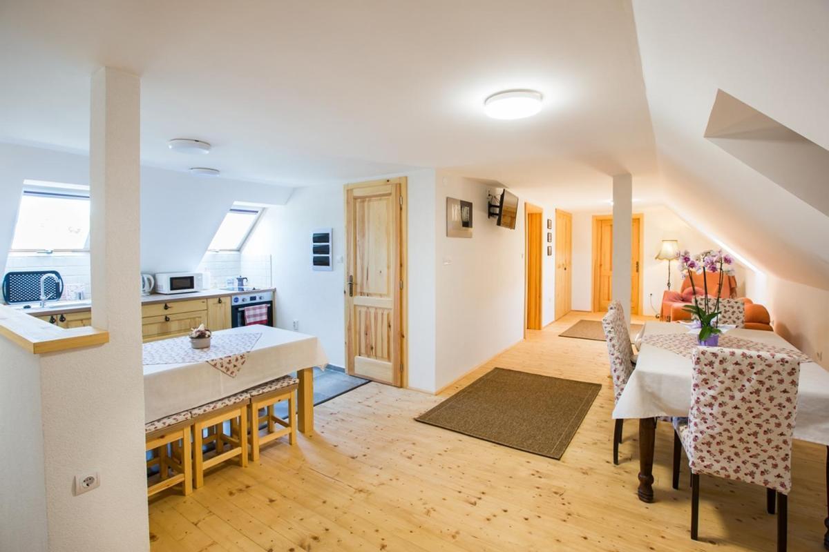 Bakony-Cinca Vendeghaz Hotel Szentgal Luaran gambar
