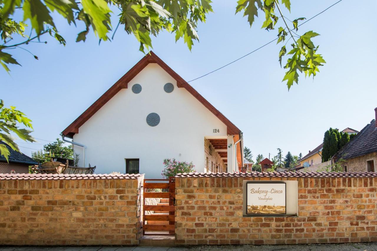 Bakony-Cinca Vendeghaz Hotel Szentgal Luaran gambar